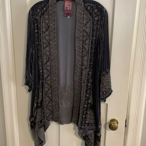Johhny was gray emboldened velvet jacket medium